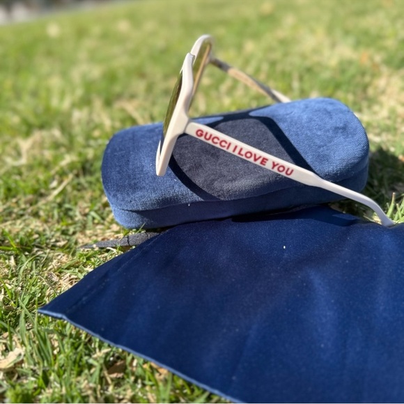 GUCCI sunglasses GG0567SAN 006 I Love You - Picture 3 of 6
